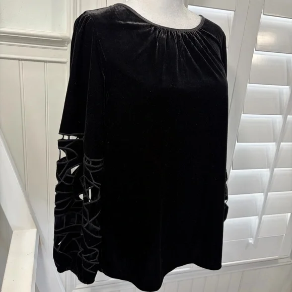 NWOT Joie Black Velvet Top - Picture 3 of 10